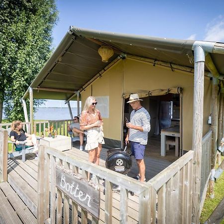 Jachthaven Nieuwboer Hotel Бунсхотен Екстериор снимка