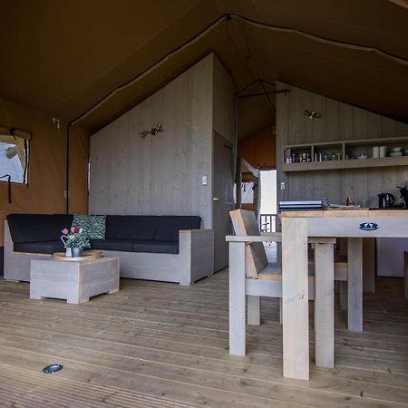Jachthaven Nieuwboer Hotel Бунсхотен Екстериор снимка
