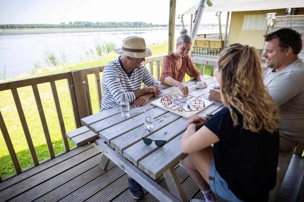 Jachthaven Nieuwboer Hotel Бунсхотен Екстериор снимка