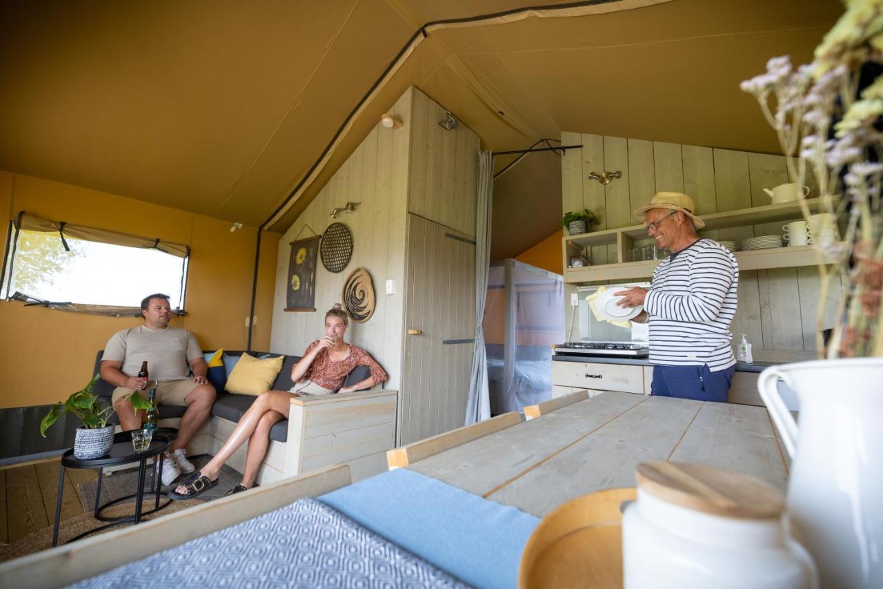 Jachthaven Nieuwboer Hotel Бунсхотен Екстериор снимка