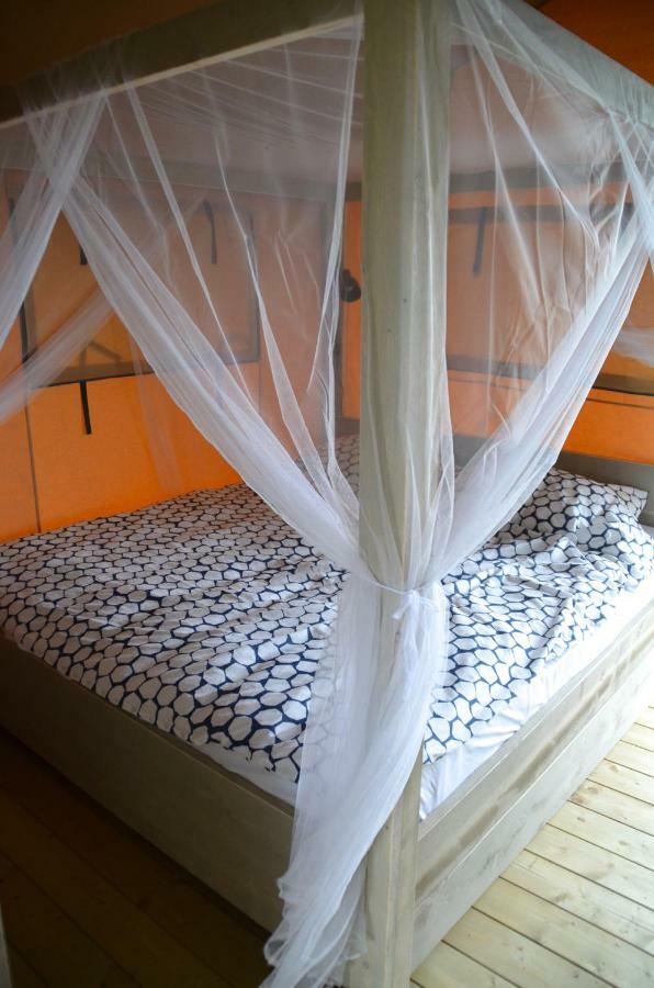 Jachthaven Nieuwboer Hotel Бунсхотен Екстериор снимка